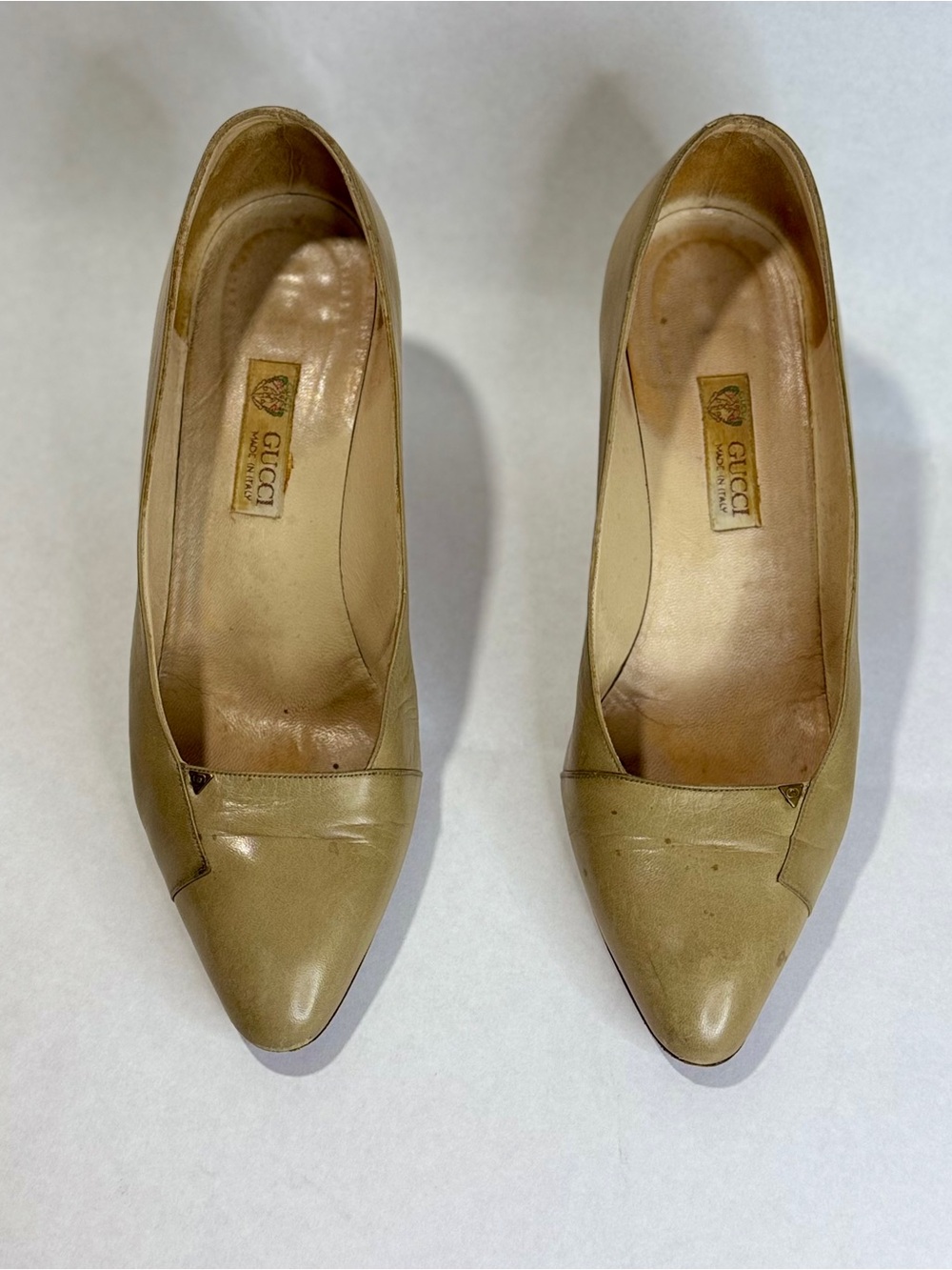 Vintage Gucci Beige Leather Pointed Pumps Italy Size 37.5 AS-IS READ DESCRIPTION - Picture 3 of 9